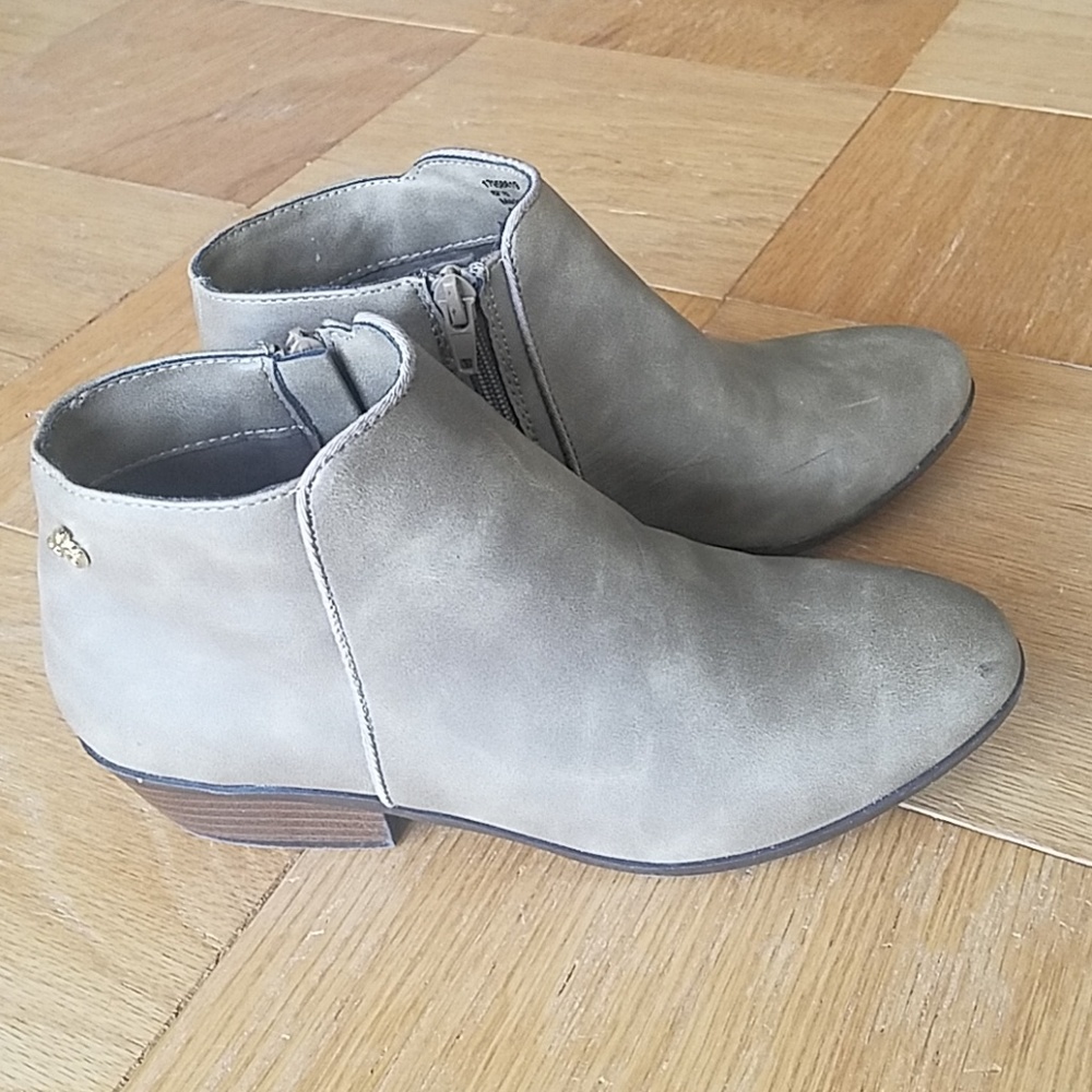 SAM EDELMAN Petty Bootie Vegan Leather